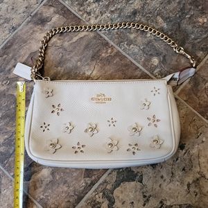 (MOVING SALE)Coach off-white purse/bag
